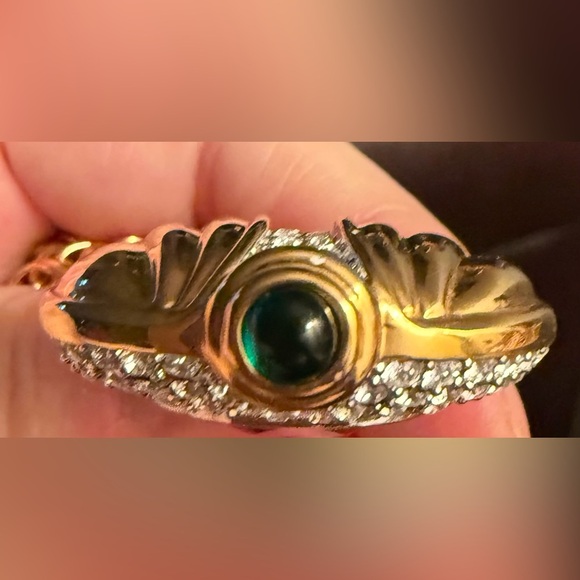 Nolan Miller Elegant 2 way Gold-tone Necklace with Pink Gemstone Pendant - Picture 4 of 4